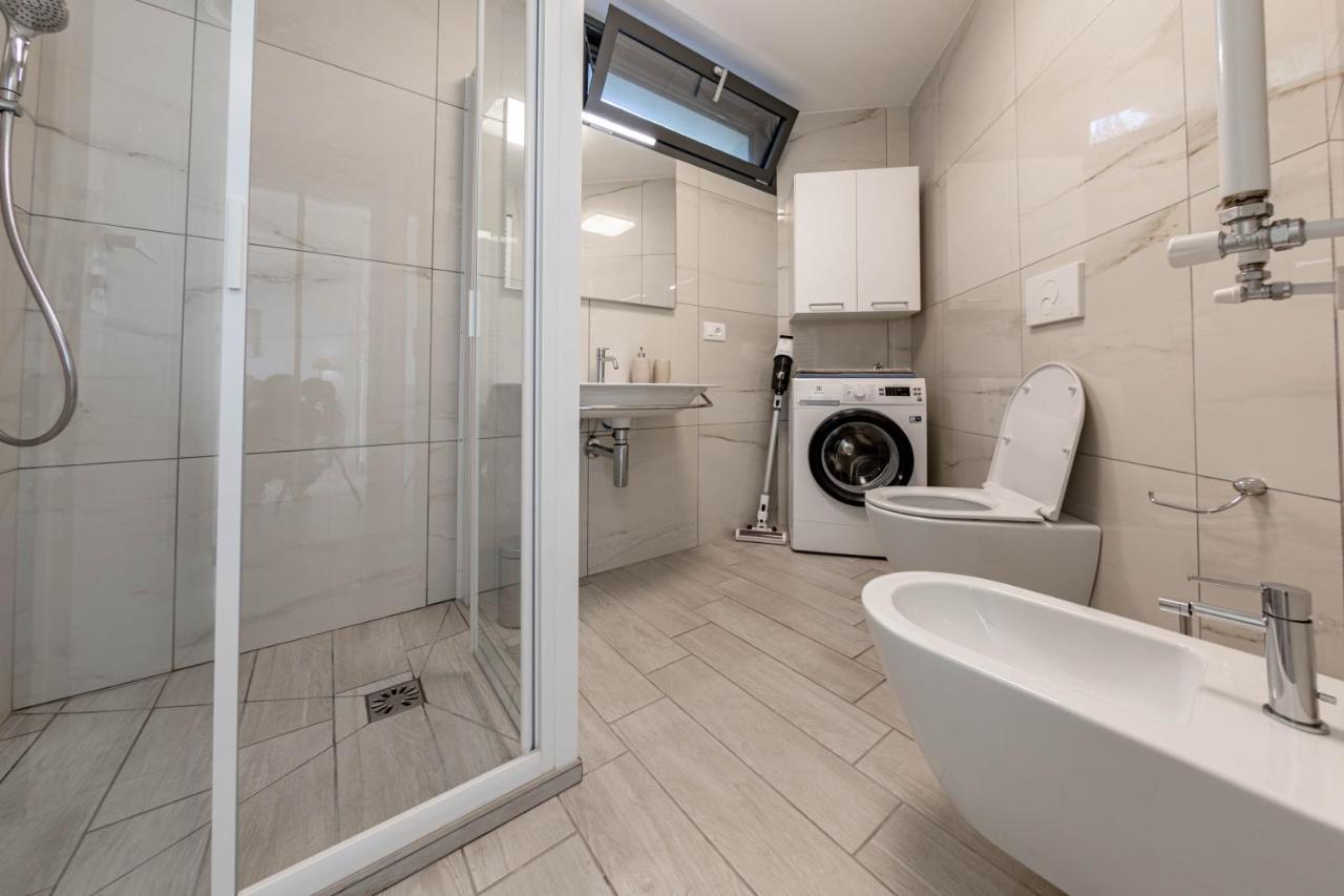 Appartement H11 Luxury 12B Porto - Piscina - Jacuzzi à Santo Stefano al Mare Extérieur photo