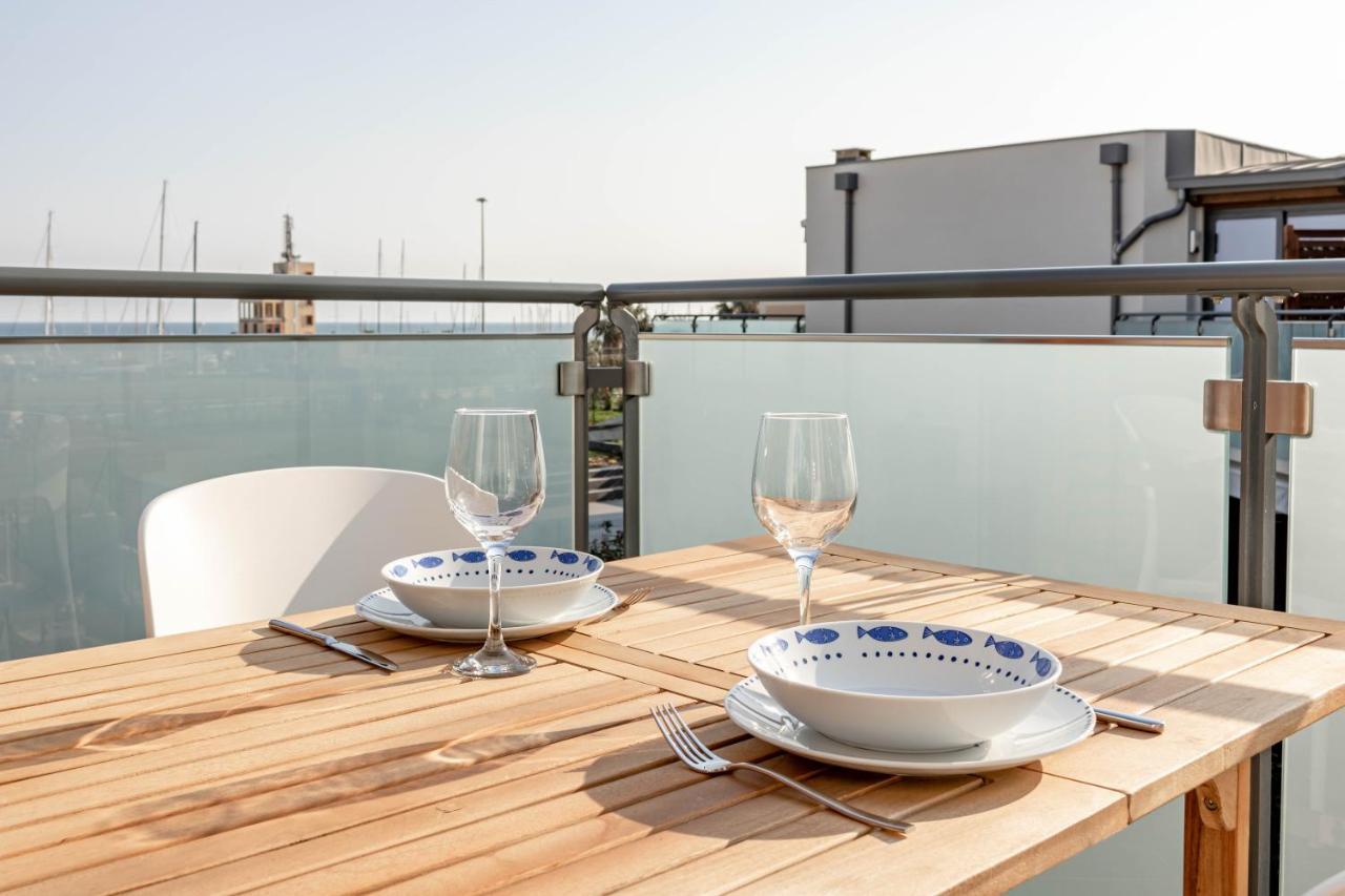 Appartement H11 Luxury 12B Porto - Piscina - Jacuzzi à Santo Stefano al Mare Extérieur photo
