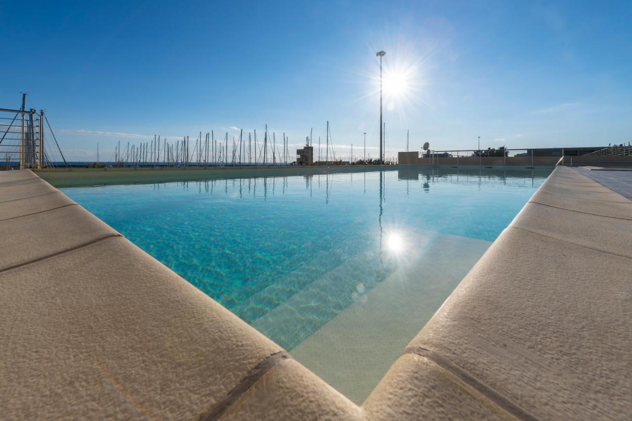 Appartement H11 Luxury 12B Porto - Piscina - Jacuzzi à Santo Stefano al Mare Extérieur photo