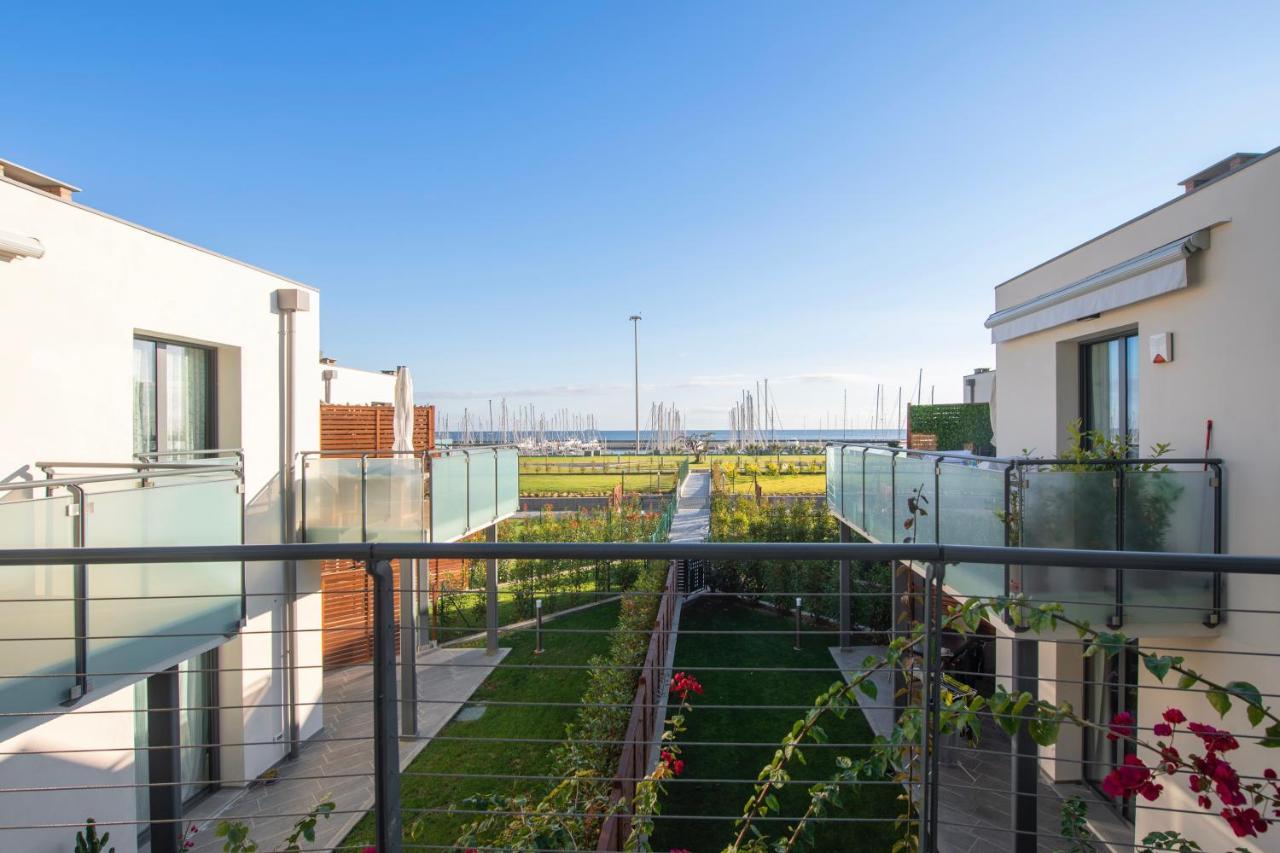 Appartement H11 Luxury 12B Porto - Piscina - Jacuzzi à Santo Stefano al Mare Extérieur photo